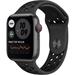 Apple Watch Nike SE 44mm Cellular vesmírně šedý hliník s antracitovým/černým sportovním řemínkem