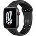 Apple Watch Nike SE Cellular 44mm vesmírně šedé s černým sportovním řemínkem