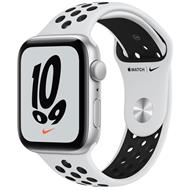 Apple Watch Nike SE GPS 44mm stříbrné s platinovým/černým sportovním řemínkem