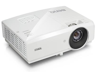 BenQ DLP Projektor MH750 1920x 1080 FHD/4500 ANSI lm/10 000:1/D-Sub/2xHDMI/MHL/S-video/2xUSB/LAN/Repro