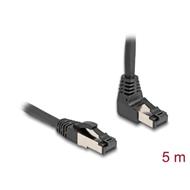 Delock Síťový kabel RJ45 Cat.8.1 S/FTP, zalomený nahoru o 90° / přímý, 5 m, černý