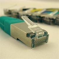 Netrack patch kabel RJ45, s litou ochranou, Cat 5e FTP, 2m zelený