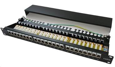 Patch panel XtendLan 19", 24port, Cat5E, stíněný s LED vyhledáváním
