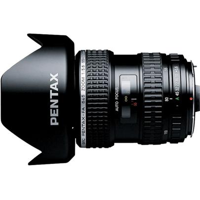 Pentax smc FA 645 55-110mm f/5.6 82 mm, 93°-65°, 0,4 m, sluneční clona