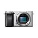 SONY ILCE-6100 Fotoaparát Alfa 6100 s bajonetem E + 16-50mm objektiv - Silver
