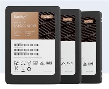 Synology 2.5” SATA SSD SAT5200-480G, čtení/zápis: 530/500 MB/s, DWPD 1.3